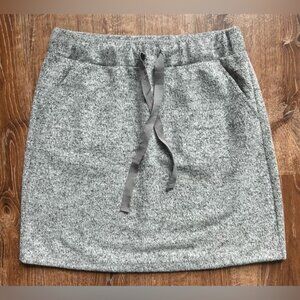 NWT Loft Polyester/Rayon Women’s Petite Skirt with Pockets